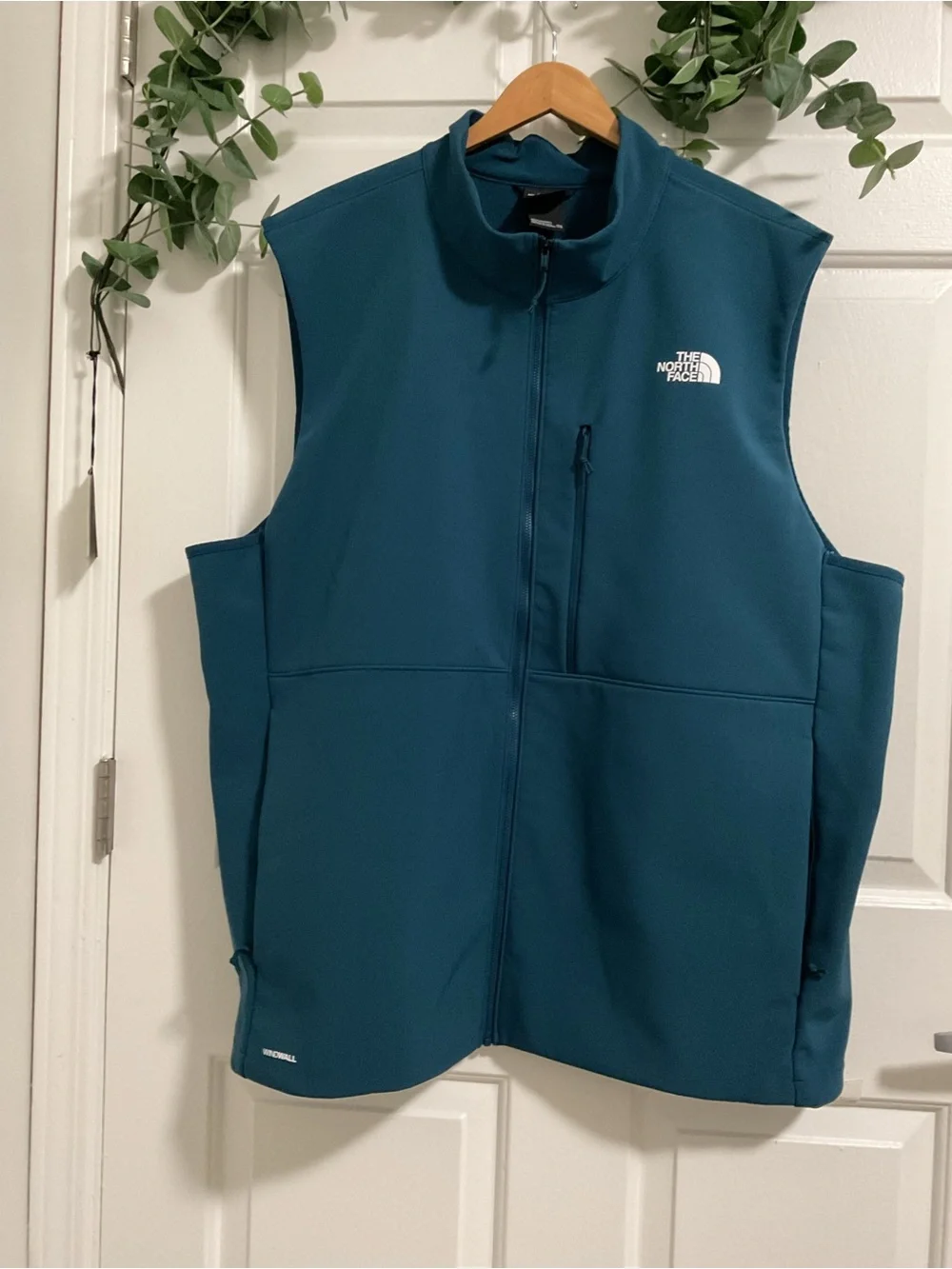 The North Face Men’s Teal Outdoor Softshell Vest